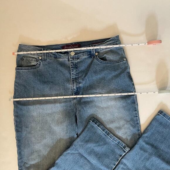 Gloria Vanderbilt Amanda Straight Leg, Stretch, Jeans Medium Wash/Rinse, Size 14 - Picture 8 of 16